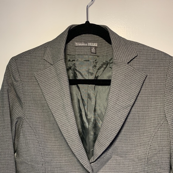 Like new - Tristan blazer - Picture 2 of 2